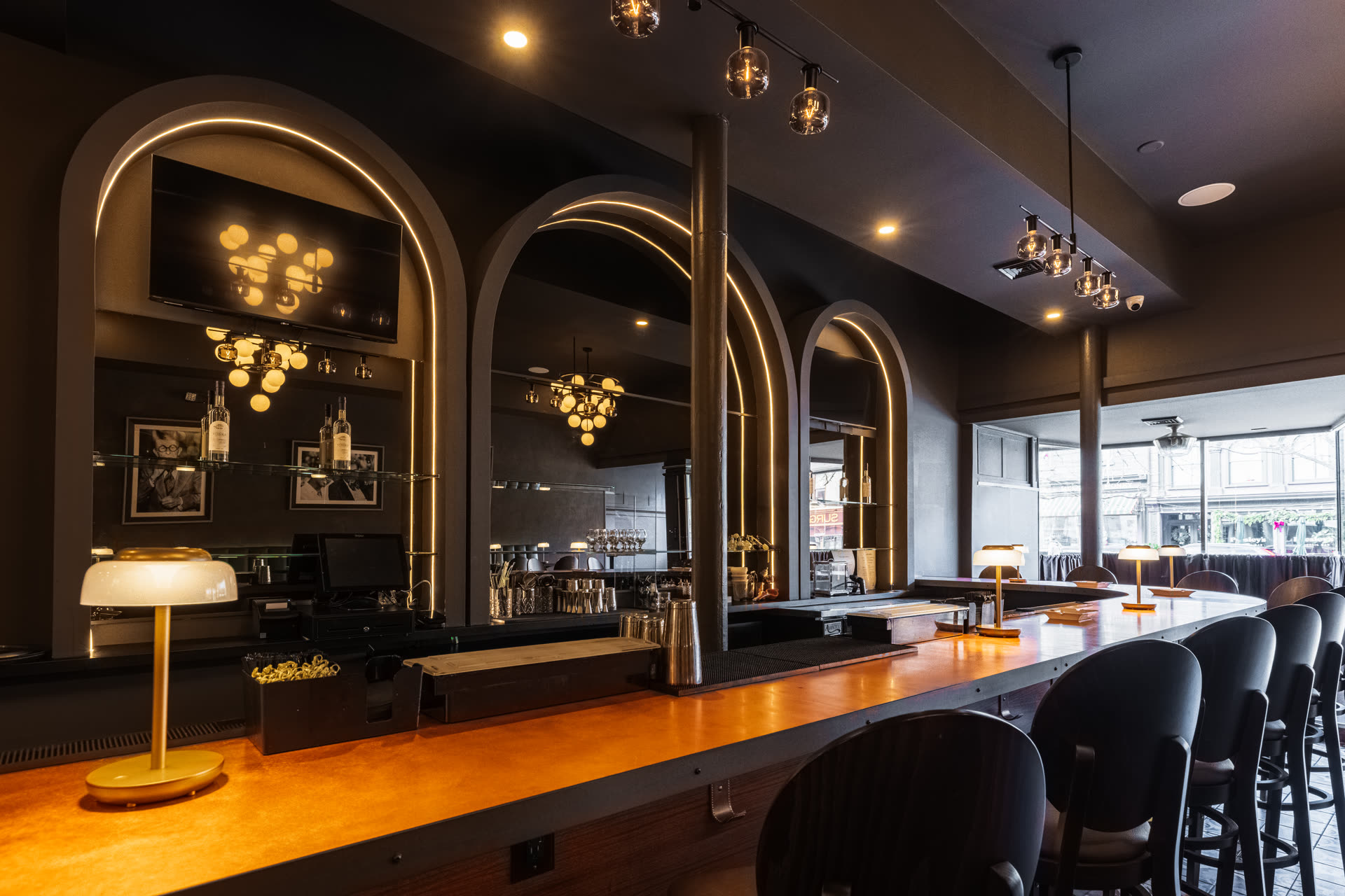 The bar at Legends